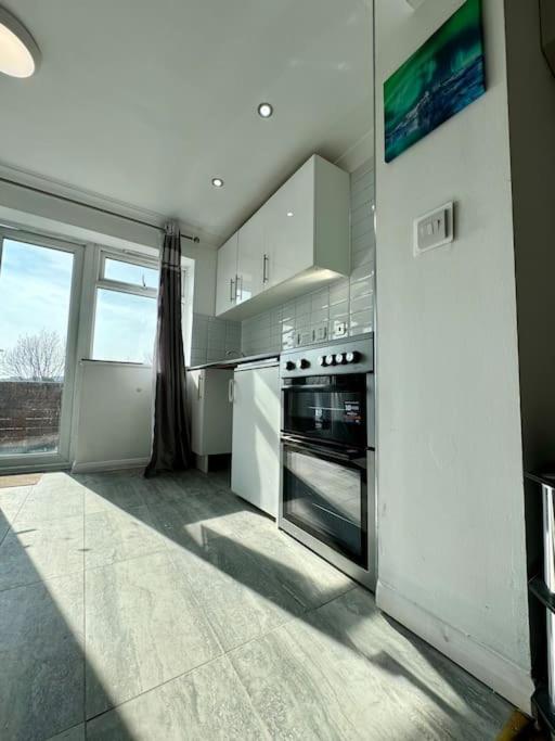 Flat On High Street Apartment Saltdean Ngoại thất bức ảnh